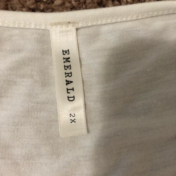 Emerald White/Slightly Off White Flowy Lace Bottom Tank Size 2X - Picture 6 of 6